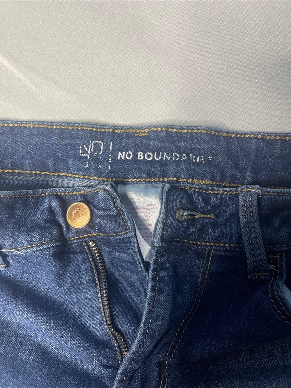 No Boundaries woman’s Indigo Blue Slim Jeans